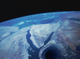 gallery/hollow earth2